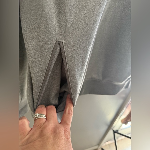 NFL Team Apparel Kansas City Chiefs Pullover Hoodie Men’s SZ XL Zip Pockets Fall - Picture 4 of 8